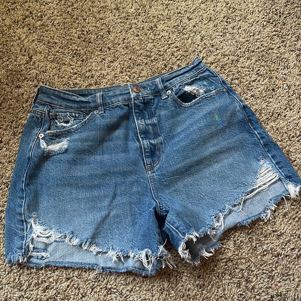 American Eagle Comfort Stretch Size 8 Jean Shorts